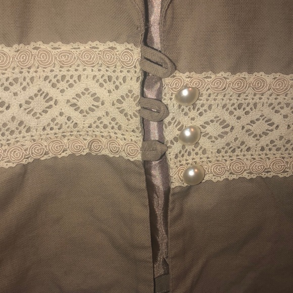 Tan blazer size 14 🎉 - Picture 2 of 4